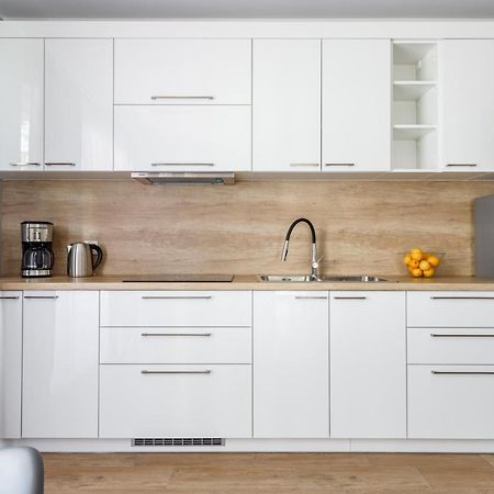Apartment With Parking 500 M From The Sea By Noclegi Renters Międzywodzie 外观 照片