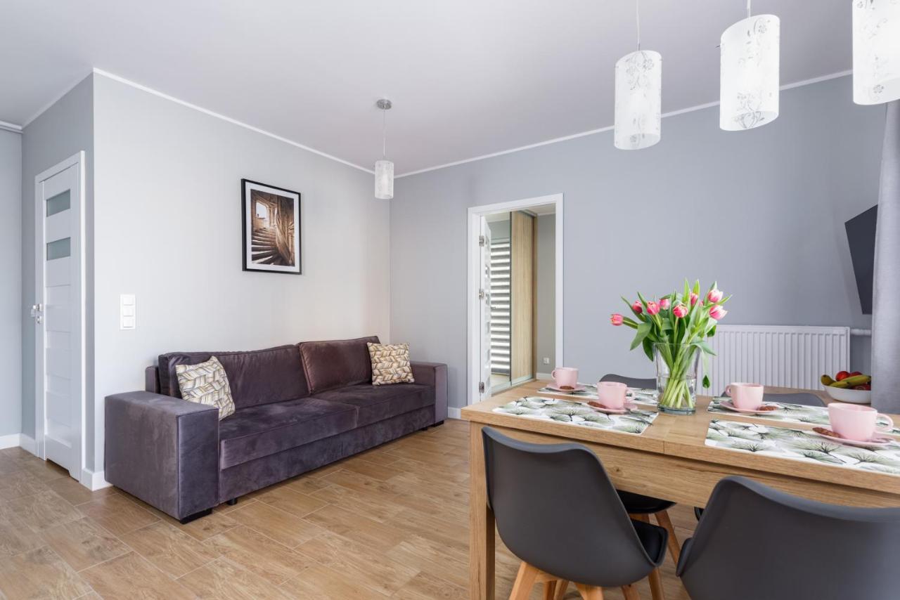 Apartment With Parking 500 M From The Sea By Noclegi Renters Międzywodzie 外观 照片