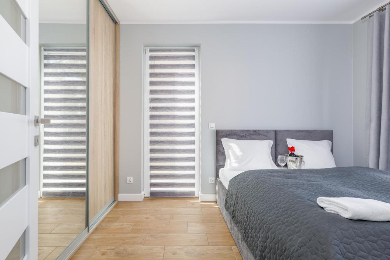 Apartment With Parking 500 M From The Sea By Noclegi Renters Międzywodzie 外观 照片